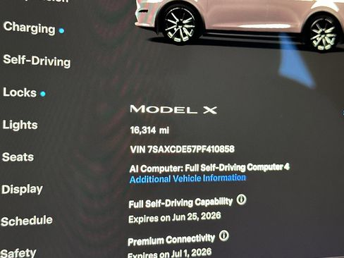 Used 2023 Tesla Model X AWD/4WD image 24