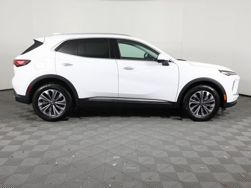 Used 2025 Buick Envision Preferred image 4