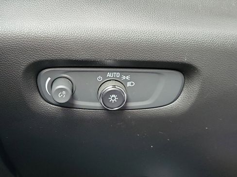 Certified 2022 Chevrolet Traverse Premier w/ Redline Edition image 30