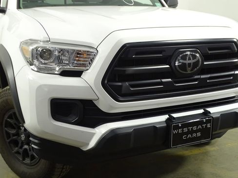 Used 2019 Toyota Tacoma SR w/ SX Package image 37