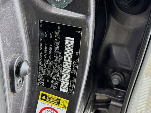 Used 2019 Toyota Highlander SE image 33