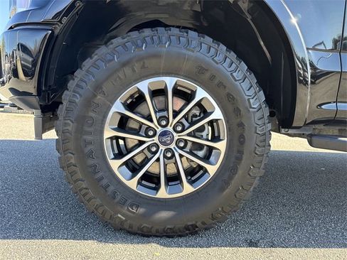 Used 2018 Ford F150 XLT w/ Equipment Group 302A Luxury image 11