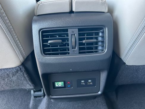 Used 2023 Nissan Rogue SL w/ SL Premium Package FWD image 30