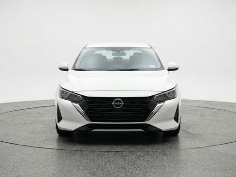 Used 2025 Nissan Sentra SV image 2