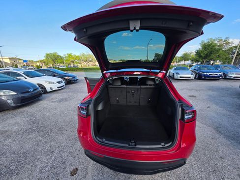 Used 2022 Tesla Model Y Performance AWD/4WD image 15