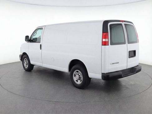 Used 2023 Chevrolet Express 3500 LS RWD image 6