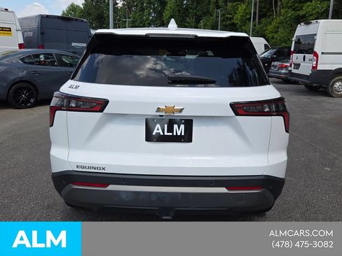 Used 2025 Chevrolet Equinox LT FWD image 11