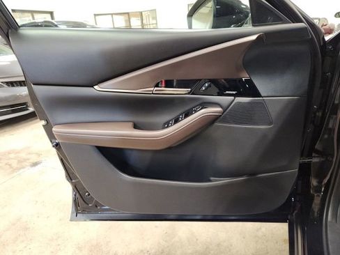 Used 2025 MAZDA CX-30 AWD 2.5 S w/ Premium Package image 22