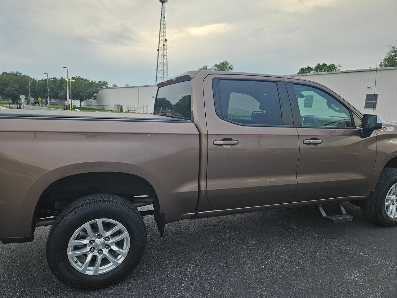 Used 2019 Chevrolet Silverado 1500 LT w/ All-Star Edition AWD/4WD image 19