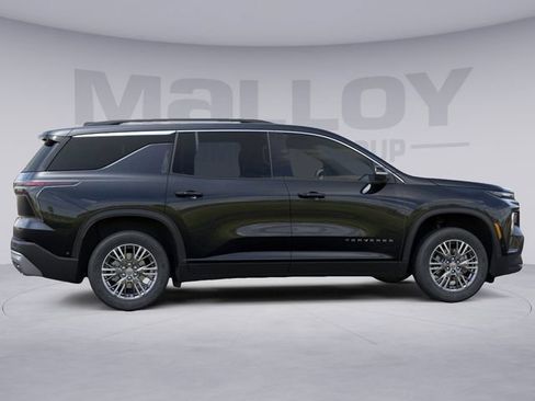 New 2025 Chevrolet Traverse LT w/ Enhanced Driving Package FWD image 5