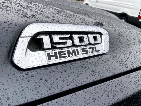 Used 2019 RAM 1500 Laramie image 9