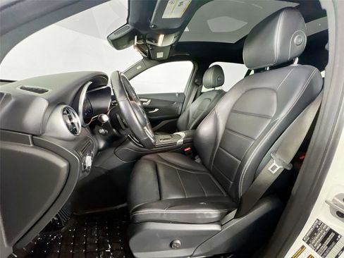 Certified 2022 Mercedes-Benz GLC 300 4MATIC image 18