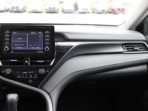 Used 2023 Toyota Camry SE image 23