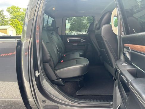 Used 2018 RAM 2500 Laramie w/ Sport Appearance Group AWD/4WD image 14