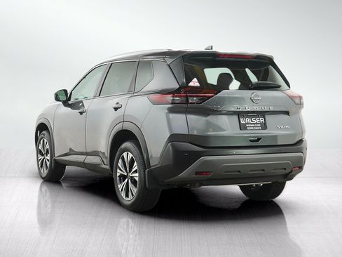 Used 2023 Nissan Rogue SV w/ SV Premium B Package AWD/4WD image 3