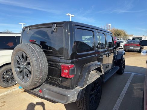 Used 2023 Jeep Wrangler Unlimited Sahara w/ Cold Weather Group image 6