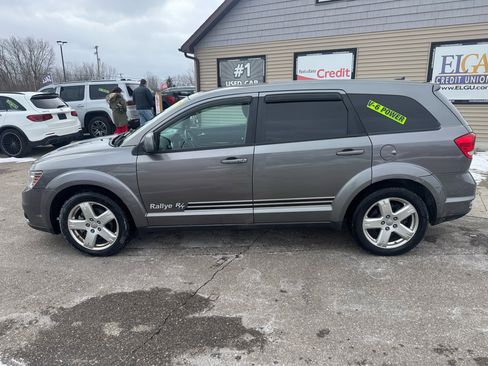 Used 2012 Dodge Journey R/T w/ Driver Convenience Group image 8