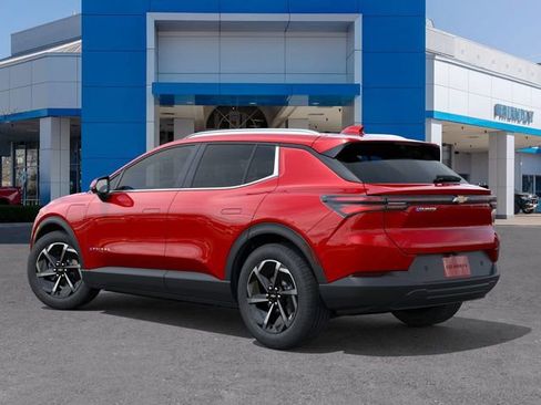 New 2026 Chevrolet Equinox EV LT image 3