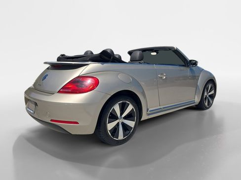 Used 2016 Volkswagen Beetle 1.8T SE FWD image 3