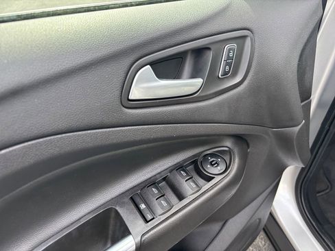 Used 2014 Ford Escape SE FWD image 25