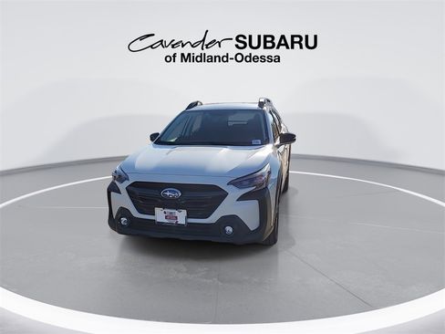 Used 2025 Subaru Outback Premium w/ Popular Package #1A image 3