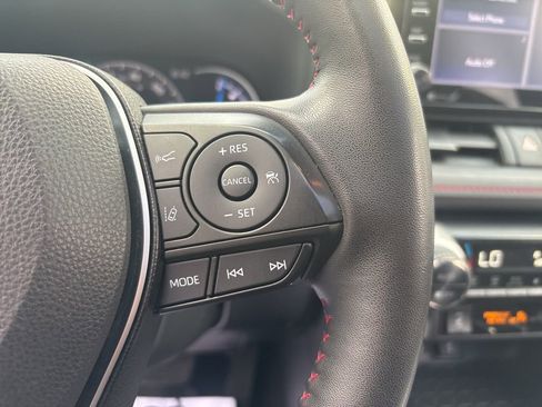 Used 2021 Toyota RAV4 SE w/ Weather & Moonroof Package image 23