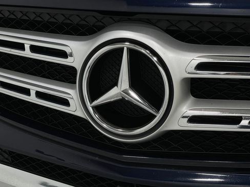 Used 2017 Mercedes-Benz GLS 450 4MATIC image 42