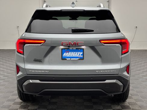 New 2027 GMC Terrain Elevation w/ Elevation Premium Package FWD image 9