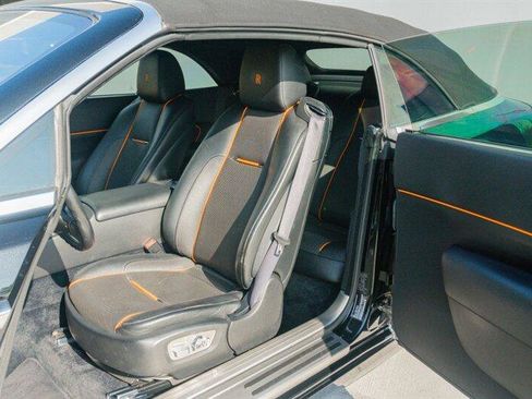 Used 2018 Rolls-Royce Dawn image 56