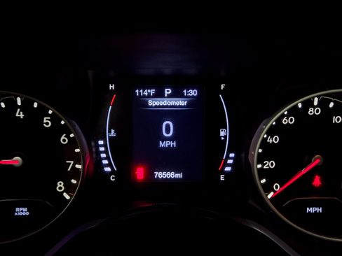 Used 2018 Jeep Compass Sport FWD image 16