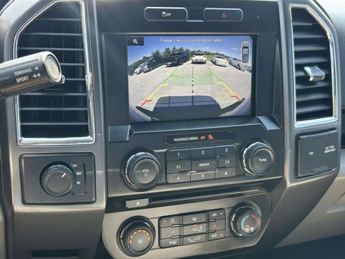 Used 2015 Ford F150 XLT w/ Equipment Group 302A Luxury AWD/4WD image 23