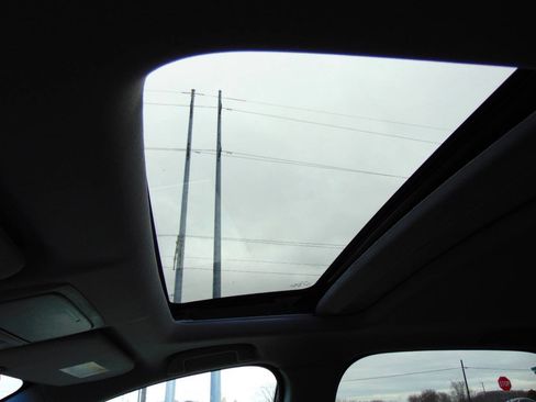 Used 2018 Honda CR-V EX image 16