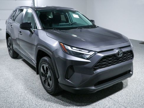 Used 2024 Toyota RAV4 LE AWD/4WD image 5