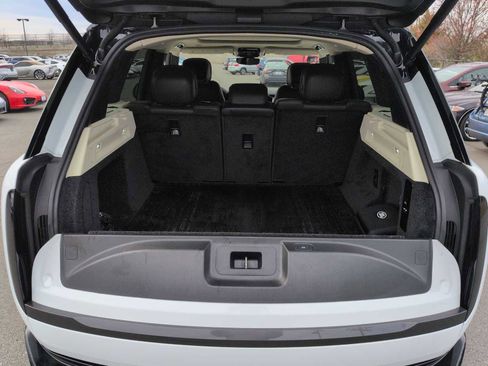 Used 2024 Land Rover Range Rover SE image 37