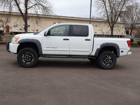 Used 2013 Nissan Titan PRO-4X image 3