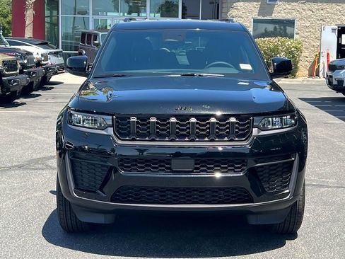 New 2026 Jeep Grand Cherokee L 4WD image 12