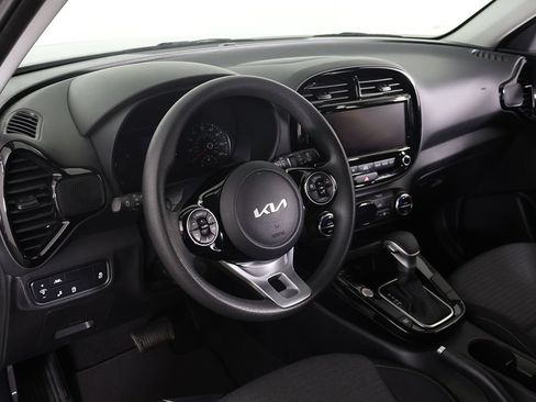 Used 2022 Kia Soul S FWD image 24