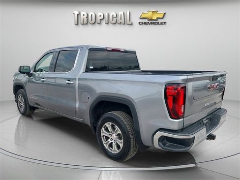 Used 2024 GMC Sierra 1500 SLT image 3