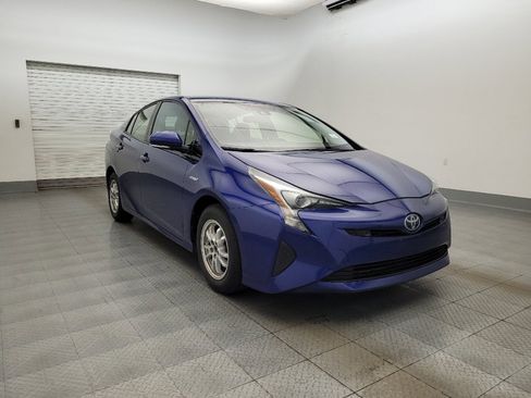 Used 2017 Toyota Prius Three image 13