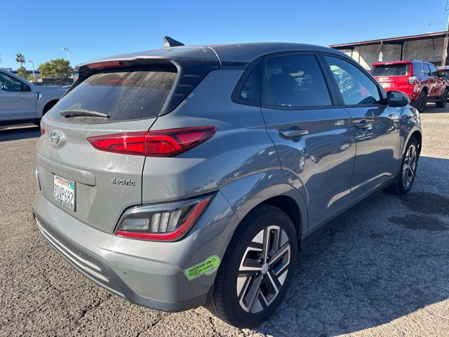 Used 2023 Hyundai Kona Limited FWD image 5