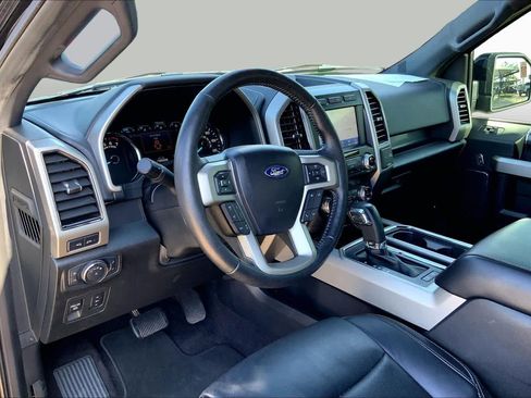 Used 2020 Ford F150 Lariat w/ Equipment Group 502A Luxury AWD/4WD image 16