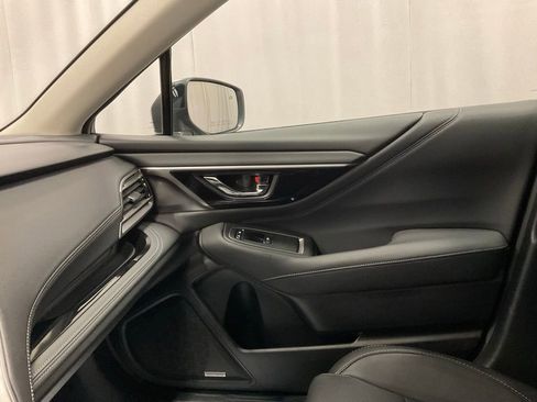 Used 2022 Subaru Outback Limited image 25