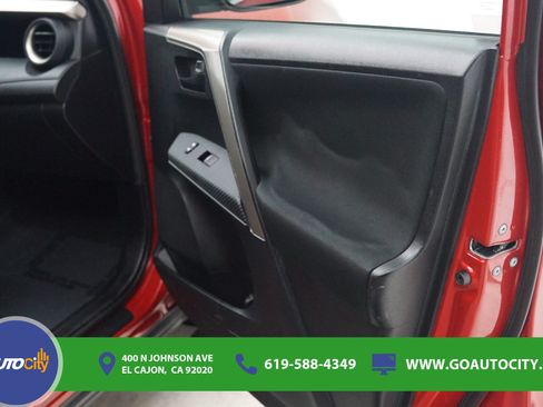 Used 2015 Toyota RAV4 LE FWD image 15