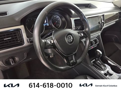 Used 2018 Volkswagen Atlas SEL AWD/4WD image 17