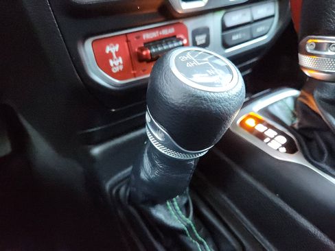 Used 2019 Jeep Wrangler Unlimited Rubicon image 19