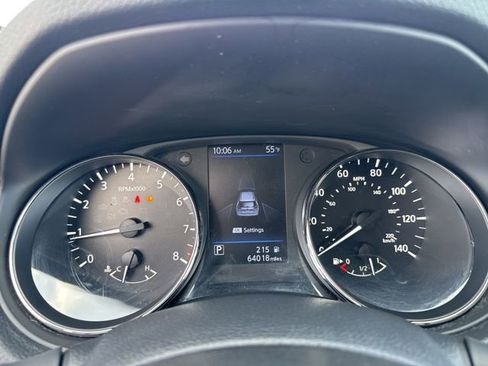 Used 2020 Nissan Rogue SV image 17