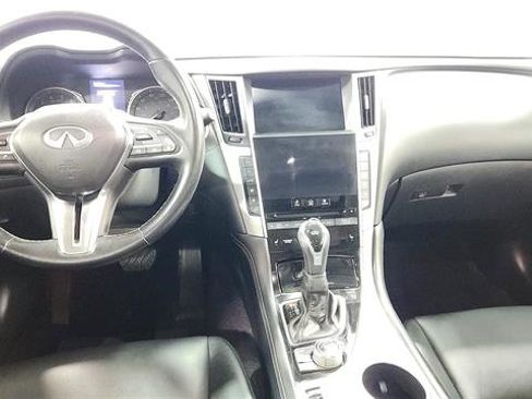 Used 2021 INFINITI Q50 Luxe image 23