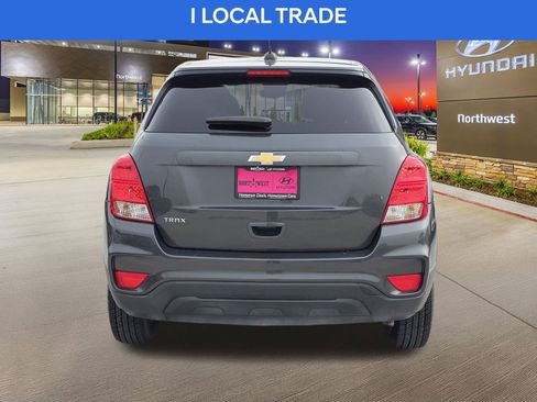 Used 2020 Chevrolet Trax LS w/ Tint and Cruise Package image 8