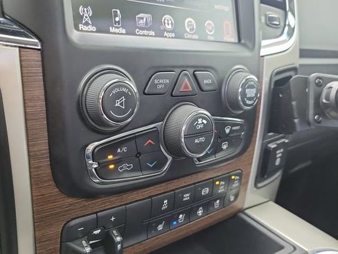 Used 2017 RAM 2500 Laramie w/ Sport Appearance Group AWD/4WD image 29