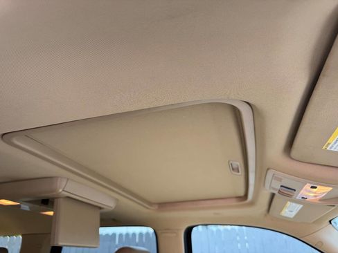 Used 2012 Chevrolet Tahoe LTZ image 11